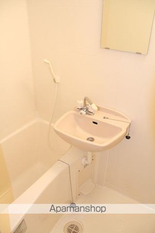 レオパレスメイプルコートII号館の内装写真