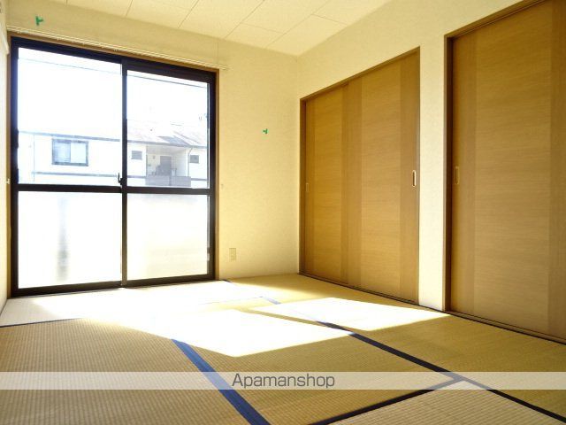 臨江ハイツ2号館Cの内装写真