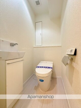 アーバンパーク麻布十番[2LDK/55.06m2]のトイレ
