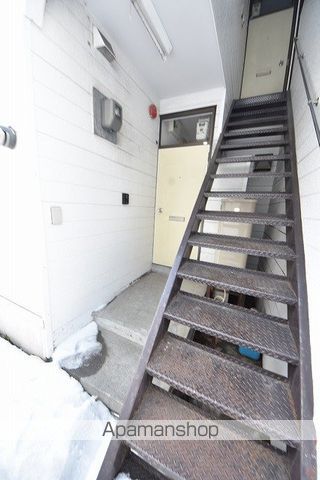 三和興産マンションの玄関写真