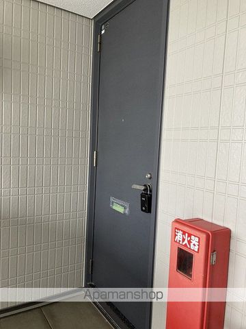メゾンディアスB棟の玄関写真