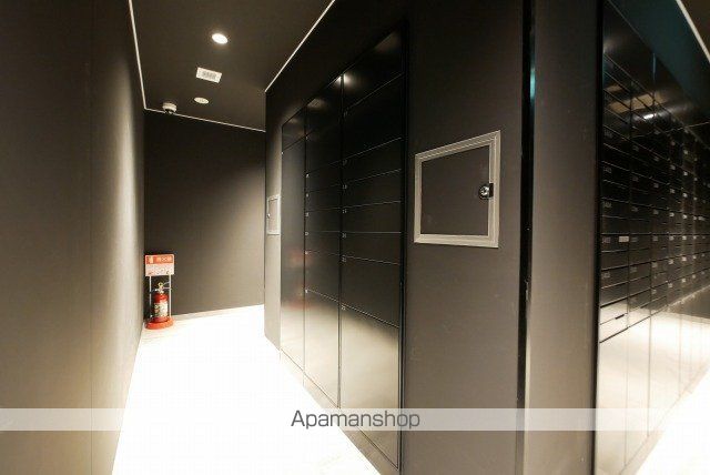 レーベン福岡天神ONE TOWERの玄関写真