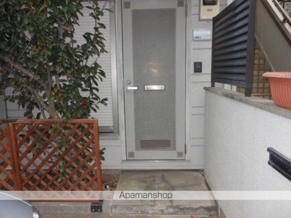 東京都杉並区高円寺南２丁目[1K/18m2]のエントランス