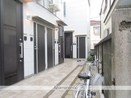 ブリリアント高円寺Ⅱ[1R/11.45m2]のエントランス1