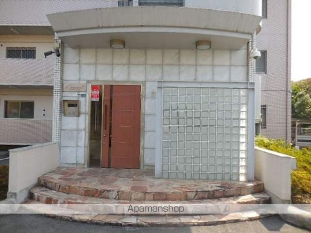 オリエンス八反田の玄関写真