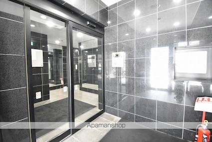 イーストン榴岡[1K/25.05m2]のエントランス3