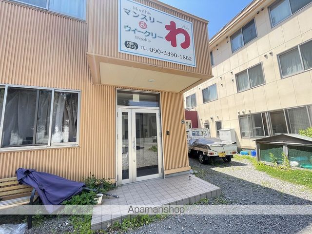 函館市電本線湯川線 柏木町駅 徒歩7分 3階建 築14年の玄関写真