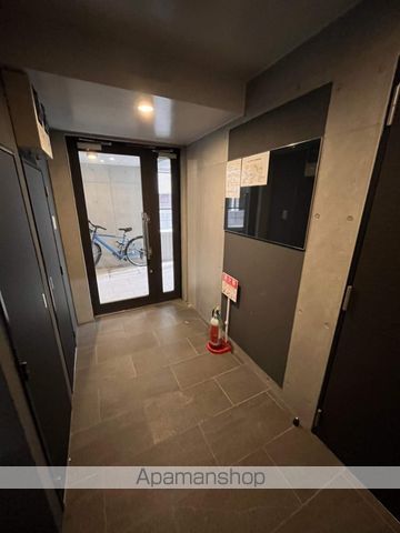 CREAL門前仲町の玄関写真