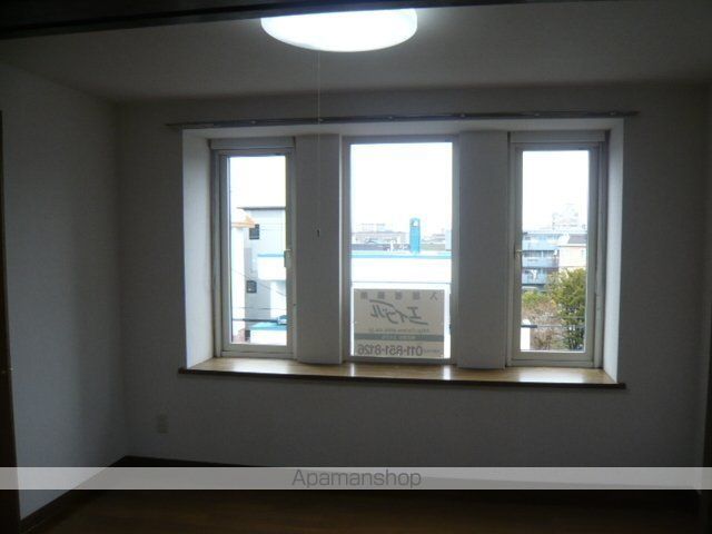 シャネル月寒の内装写真