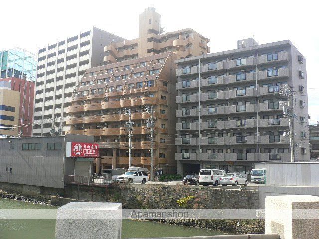 岩井橋ロイヤルハイツの外観写真