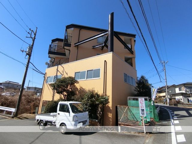 山之尻マンションの外観写真