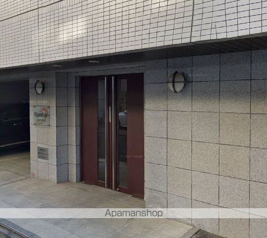 グランヴァン荻窪IIの玄関写真