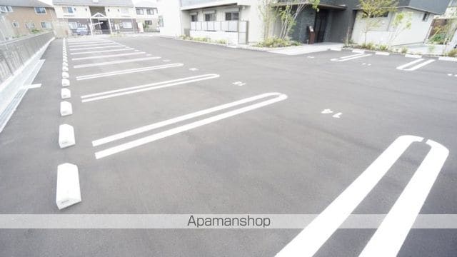トリフォリアのその他写真