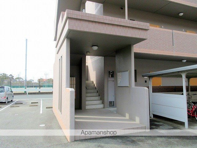ラパノスの玄関写真