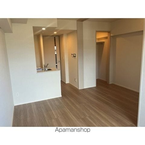 シーズンフラッツ杉並井草の内装写真
