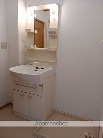 apartment 福島県福島市浜田町３－１７アンビックス７