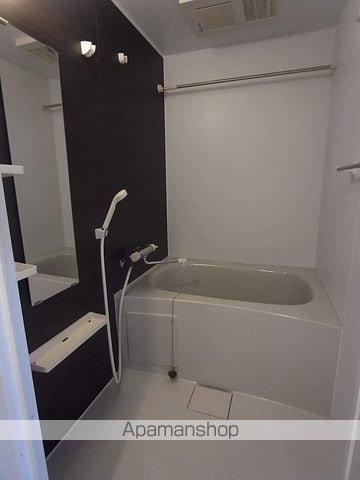 BRIQUEの内装写真