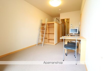 レオパレスマ　メゾンＣ[1K/19.87m2]のリビング・居間