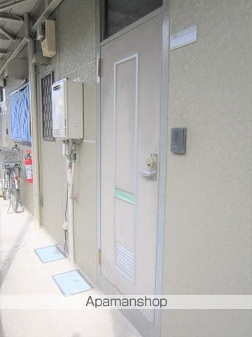 桐山ハイツの玄関写真
