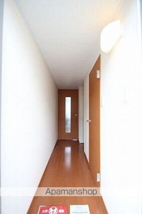 レオパレスグレープヒルＢ[1K/20.28m2]の玄関