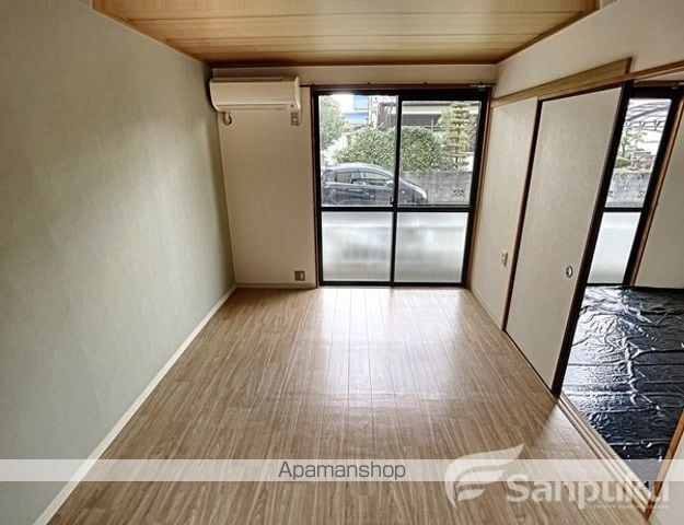 ファミール川原の内装写真