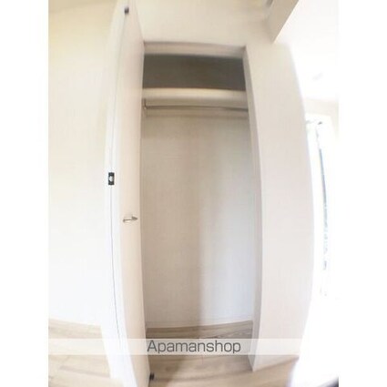 Ｈａｕｓ　Ｒｕｈｅ　高畑[1R/18.17m2]の収納