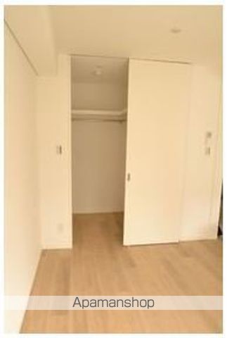 ガーデン東新宿の内装写真