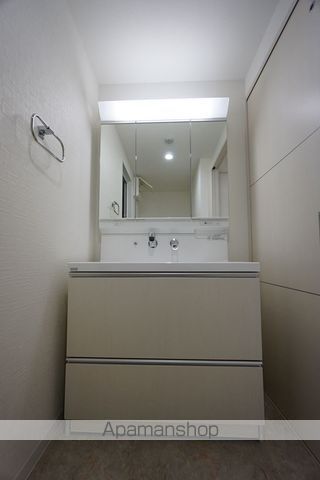 リアレクト白壁の内装写真