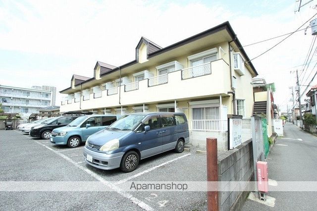 メゾンドワコーの玄関写真