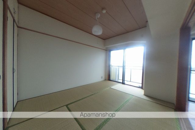 プラーズ追分の内装写真