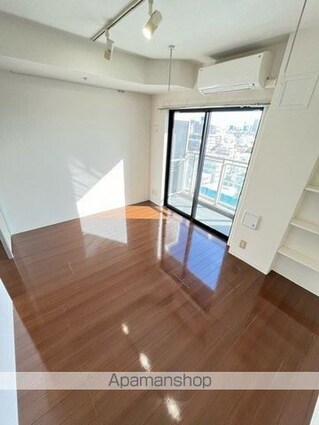 東京都新宿区市谷薬王寺町[1K/19.68m2]のリビング・居間1