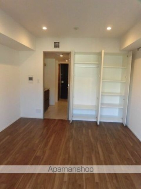ザ・パークハビオ三軒茶屋テラス[1K/25.48m2]のリビング・居間