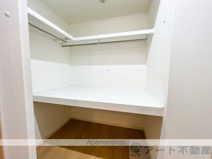 アドラーブル道後[3LDK/75m2]の収納