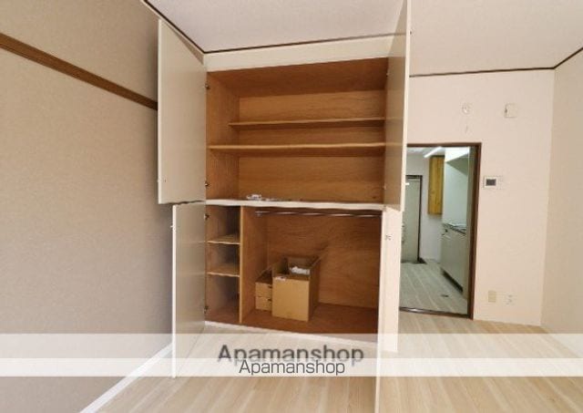 ラピスラズリVの内装写真