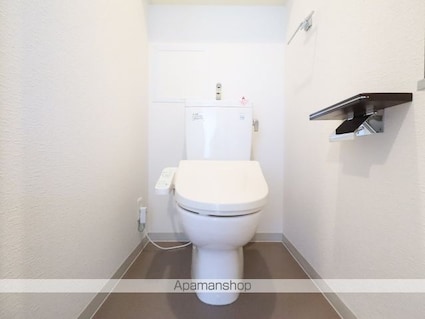 ベレーサ鶴舞公園[3LDK/81.43m2]のトイレ