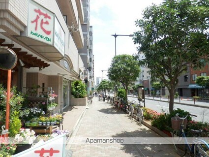藤和シティホームズ新宿余丁町[3DK/50.05m2]の周辺1