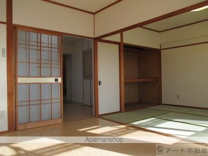 聖和ハイツ　西棟[2DK/56.29m2]のリビング・居間