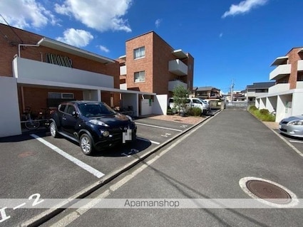 ナチュールプレイスⅠ（南）[3LDK/73.66m2]の駐車場