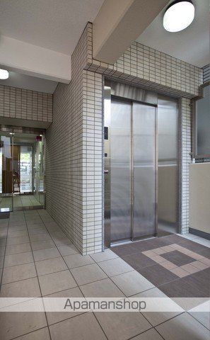 【横浜市神奈川区鶴屋町のマンションの写真】