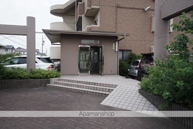 甚目寺マンションの玄関写真