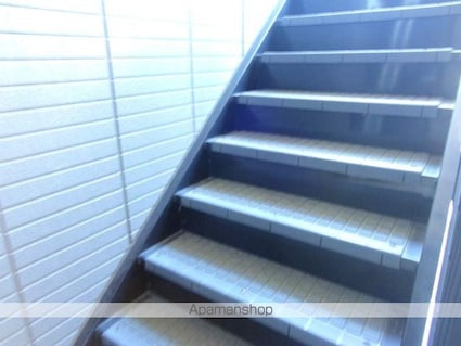 グレイス泉川[2LDK/52.89m2]の共用部1