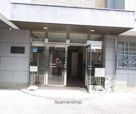 プラネシア星の子山科駅前の玄関写真