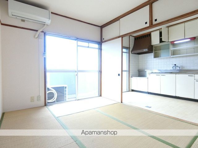 エレガンス門池の内装写真