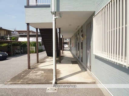 滋賀県彦根市川瀬馬場町[2DK/44.72m2]のエントランス1