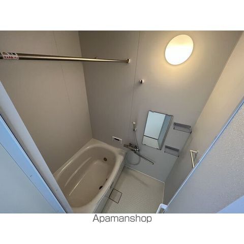 ワーキングベース伊丹WESTの内装写真