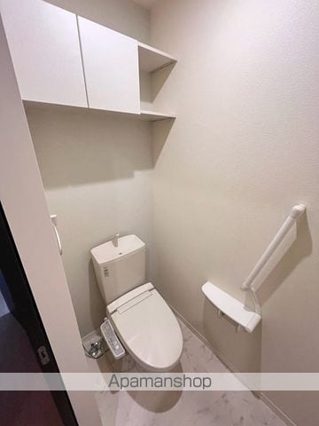 LAURIER EASTの内装写真