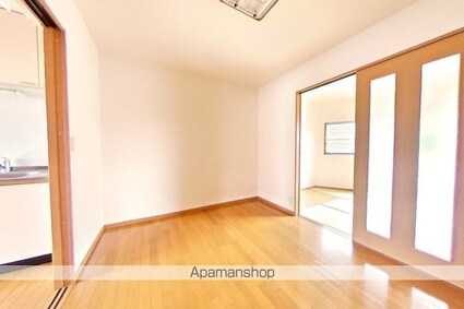 セレクションジュン[2K/40m2]のリビング・居間