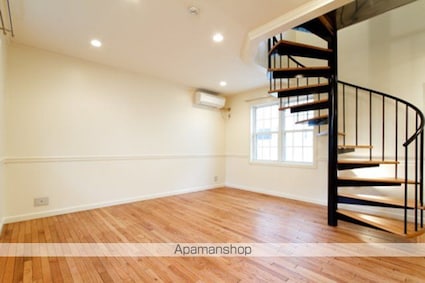 ＯＮＥ　ＴＲＥＥ　ＨＩＬＬ[2LDK/57.94m2]のリビング・居間