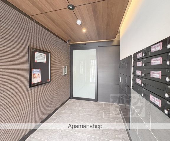 アーバンコート堀川西の玄関写真