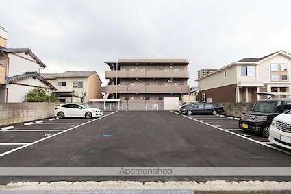 ヌーベル今里[1K/28.88m2]の駐車場